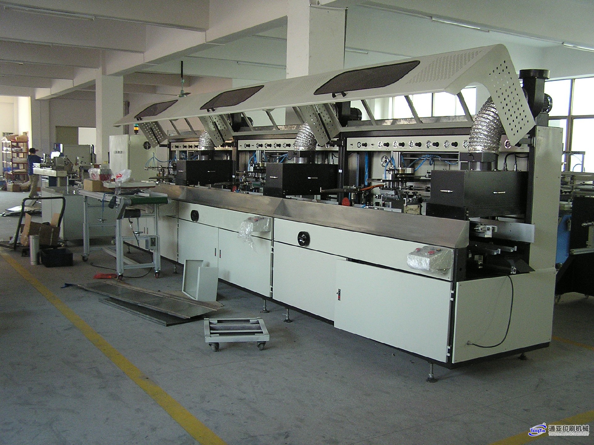 TYS-601UV4全自動UV四色圓扁兩用絲印機(jī)